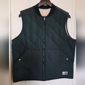 The North Face Womens Quilted Vest - Dark Green